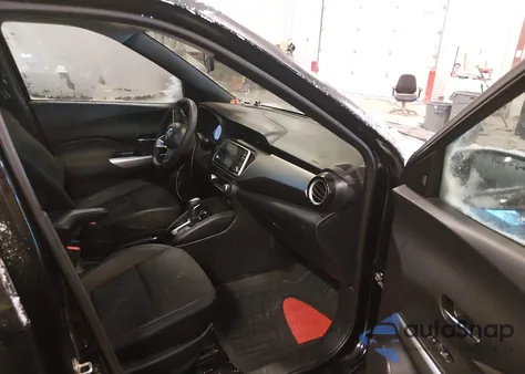 2020 Nissan Kicks Sv Xtronic Cvt z USA, uszkodzony, nr VIN 3N1CP5CV9LL549249